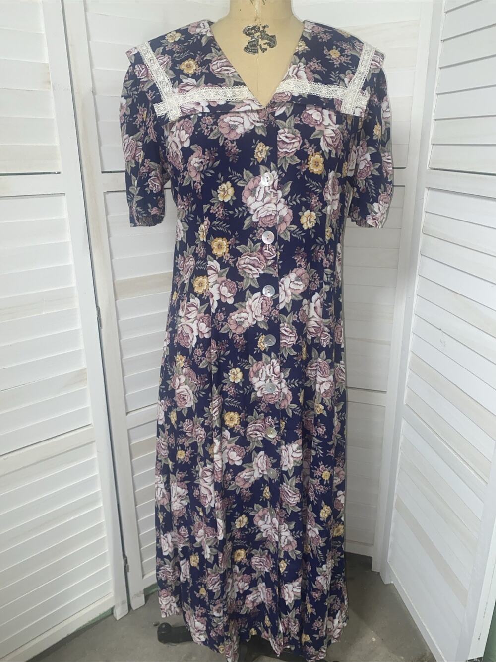 Vtg 80s Betsys Things Modest Cottagecore Navy Floral Rayon & Lace Midi Dress LRG